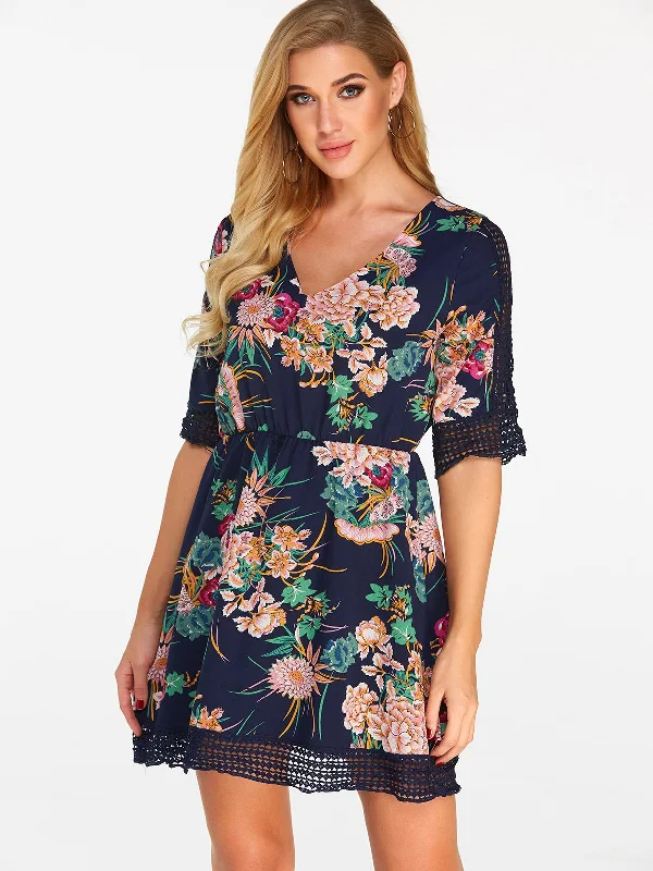 Wholesale V-Neck Half Sleeve Floral Print Hollow Mini Dress