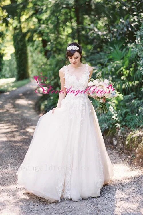 A-line Tulle Lace Appliques Princess Wedding Gown with Boat Neck